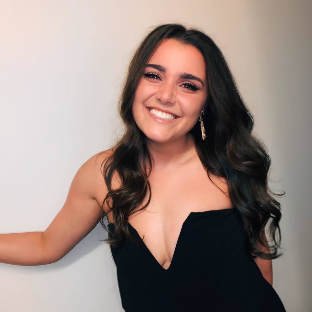 Meet your Posher, Caitlin